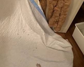 #53 96x86 blue white charming friendship star quilt as is spots $45.00