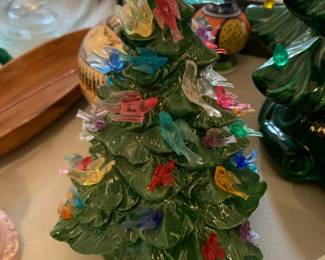 #143 Ceramic Christmas tree with birds 7 inch tall missing the light kit $25.00