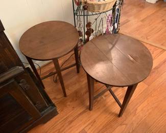 #82 2 folding end tables $20.00