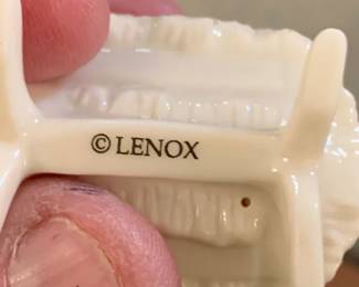 #141 Lenox Holiday nativity set of 7 $35.00