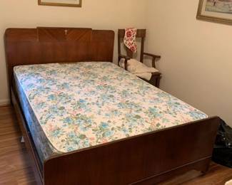 #5 water fall full bed with mattress spring air $75.00
