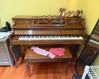 Piano, Women's Shoes, Women's Intimates