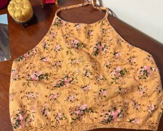 Women's Clothing 