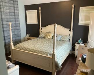 King Size Distressed White FourPoster Bed Frame and mattresses