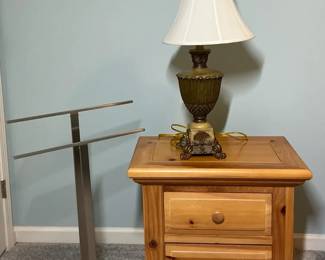 Metal Valet Stand, Decorative Lamp Pine Nightstand