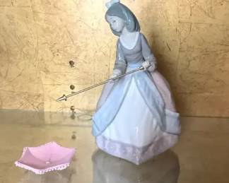 Lladr Porcelain Girl with Umbrella Figurine