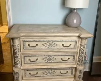 StoneTop ThreeDrawer Accent Chest and lamp