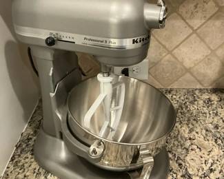 KitchenAid Professional 5 Plus Stand Mixer