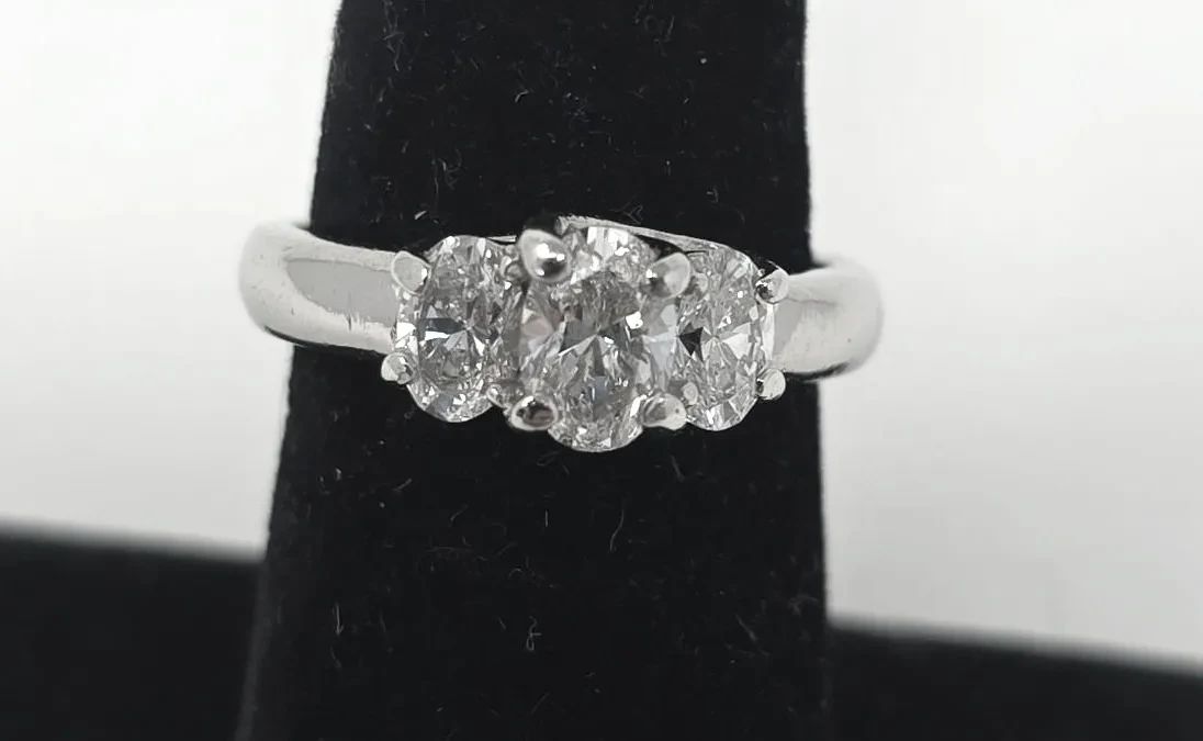 Platinum 1.5 Carats Total Weight Three Oval Natural Diamond Ring Size 7
