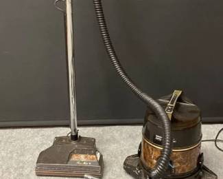 Rainbow D4 SE Canister Vacuum Cleaner With Attachments