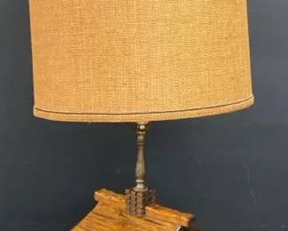 Vintage Cabin Lamp 32Hx 13w X13w