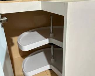 Arlington Vesper White Plywood Shaker Stock Assembled Corner Kitchen Cabinet