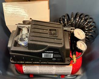 Husky 2 gallon air compressor 120V