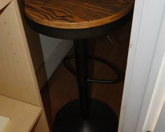Round table
