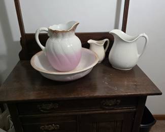 Antique washstand, comes with ceramic bowl and dish. Late 19th century. Comes with mirror too.