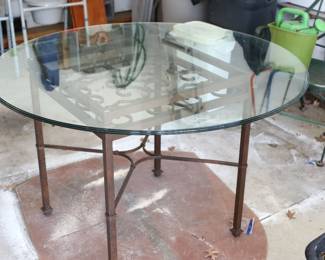 Round Glasstop Kitchen set with 4 chairs