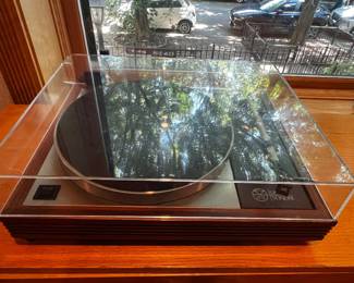 Linn Sondek LP12 turntable with speakers Sara $3000