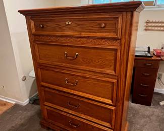 Stanley furniture dresser White Oak