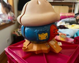 Strawberry mini figurines from 1980-90