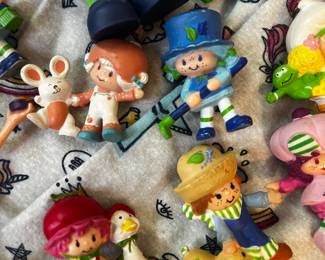 Strawberry mini figurines from 1980-90