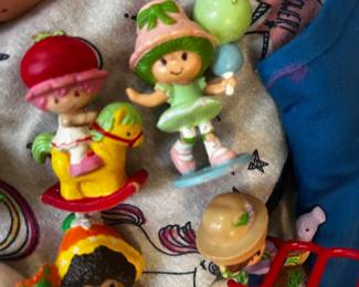Strawberry mini figurines from 1980-90