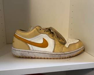 Nike Dunk Low