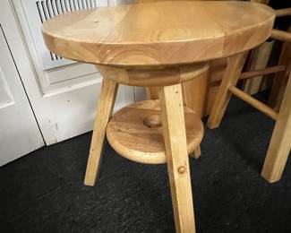 Screw-Top bar stools adj. Set of 2