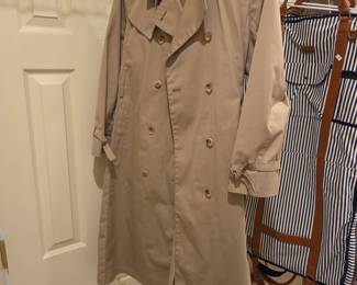 London Fog Maincoats Weatherwear of Distinction Trench Coat