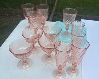 Pink Swirl Arcoroc France Water Goblets third image