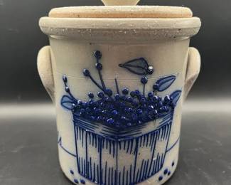 1990 Salmon Falls Stoneware Blueberry Basket Pottery Crock with Handles & Lid