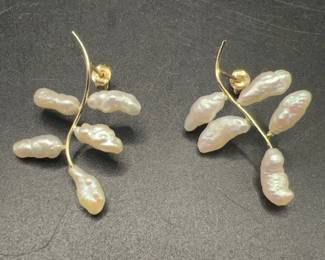 14K Gold Pearl Earrings — Fine Jewelry