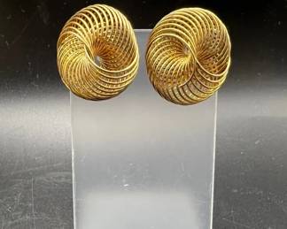 Infinity Style Gold-Tone Wire Swirl Earrings — Vintage Jewelry