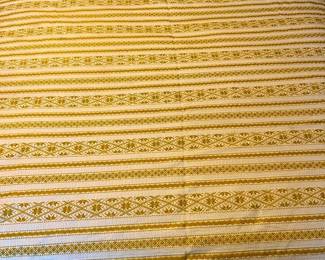 Lightweight Yellow and White Twin Bedspread