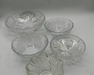 Glass Bowls with Patterns 4.5-8" (5)