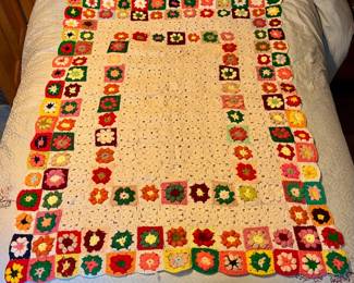 Granny Square Flowers Crochet Blanket