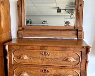 Antique Victorian-style 3 drawer dresser with carved pulls…