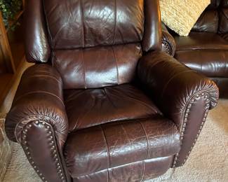 Land distressed recliner