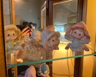 1970’s Homco Porcelain Flower Pixie Figures
