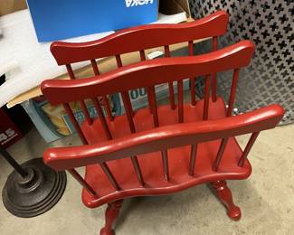 VINTAGE MAGAZINE RACK