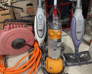DYSON VACCUME, SHARK MOPS