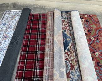 AREA RUGS