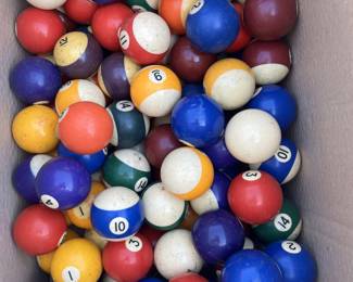 BILLIARDS POOL BALLS