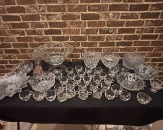 VINTAGE CRYSTAL FOSTORIA STEMWARE, SERVING WARE, PLATTERS, BOWLS, VASES, GLASSWARE