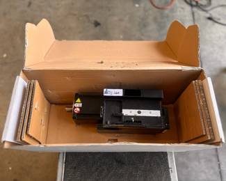 Schneider Electric BMI1002T16F Servo Motor - 6000 RPM (Max), 30 Amp, 1 Phase, 240 Volt