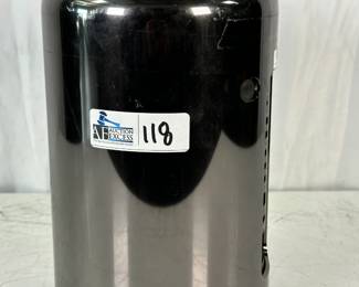 Apple Mac Pro Late 2013 3.0GHz 8-Core Xeon E5-1680 v2 64GB RAM Dual AMD D500