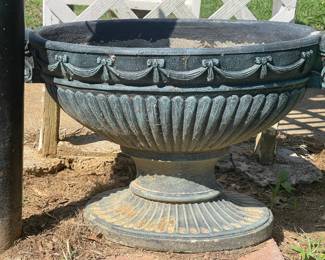 CONCRETE PLANTERS