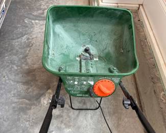 M3 - $10. Scotts Lawn Spreader
