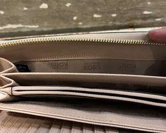 M21 - $60. MK Michael Kors Bucket Purse w/ matching wallet. Great condition. Clean inside. Measures 14" x 6.5" x 10" tall.