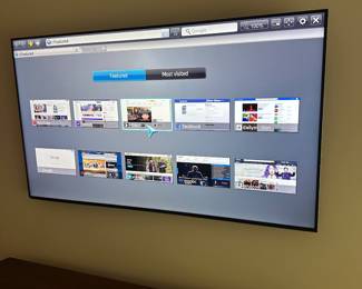 M19 - $75. Samsung Model UN55HY8550F. October 2014 Model. 55-inch Class 4K Ultra HD 3D Smart LED TV. NO LEGS - Does NOT include the wall mount.