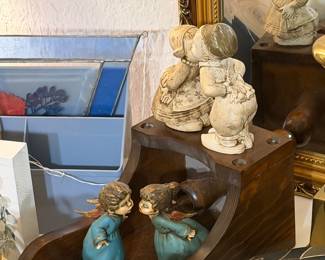 Vintage ceramic kissing figurines
